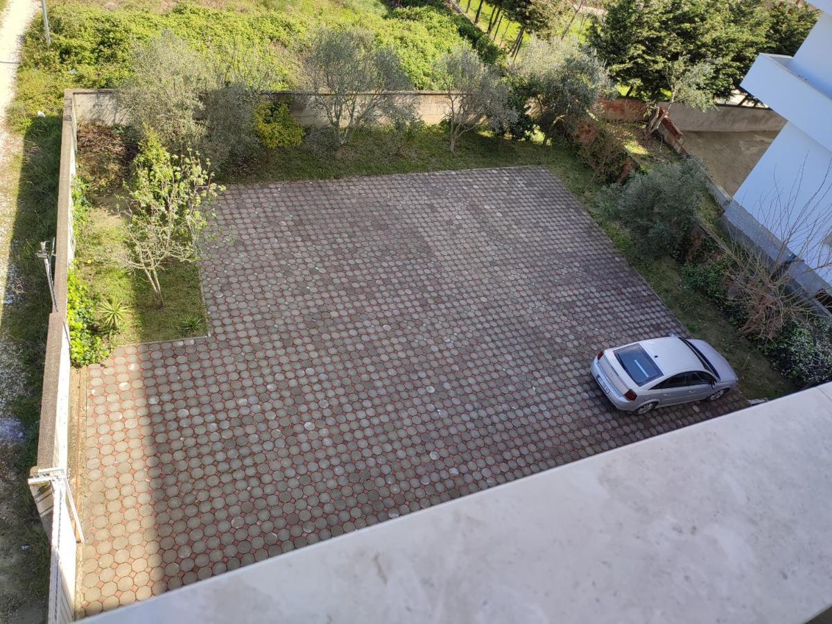 Sabi Apartment Golem Qerret Exteriör bild