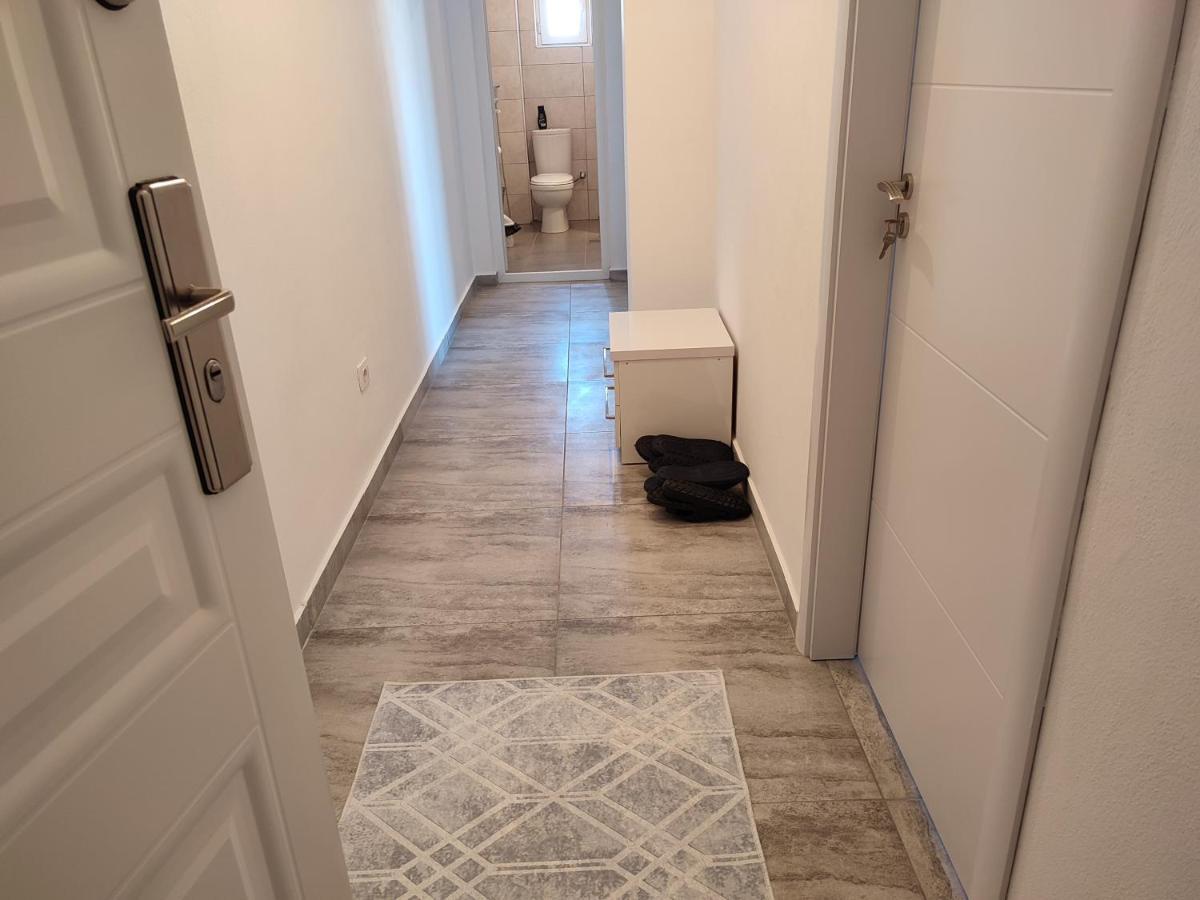 Sabi Apartment Golem Qerret Exteriör bild