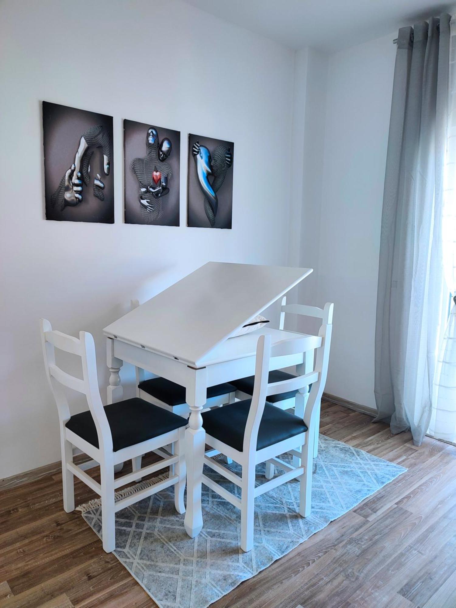 Sabi Apartment Golem Qerret Exteriör bild
